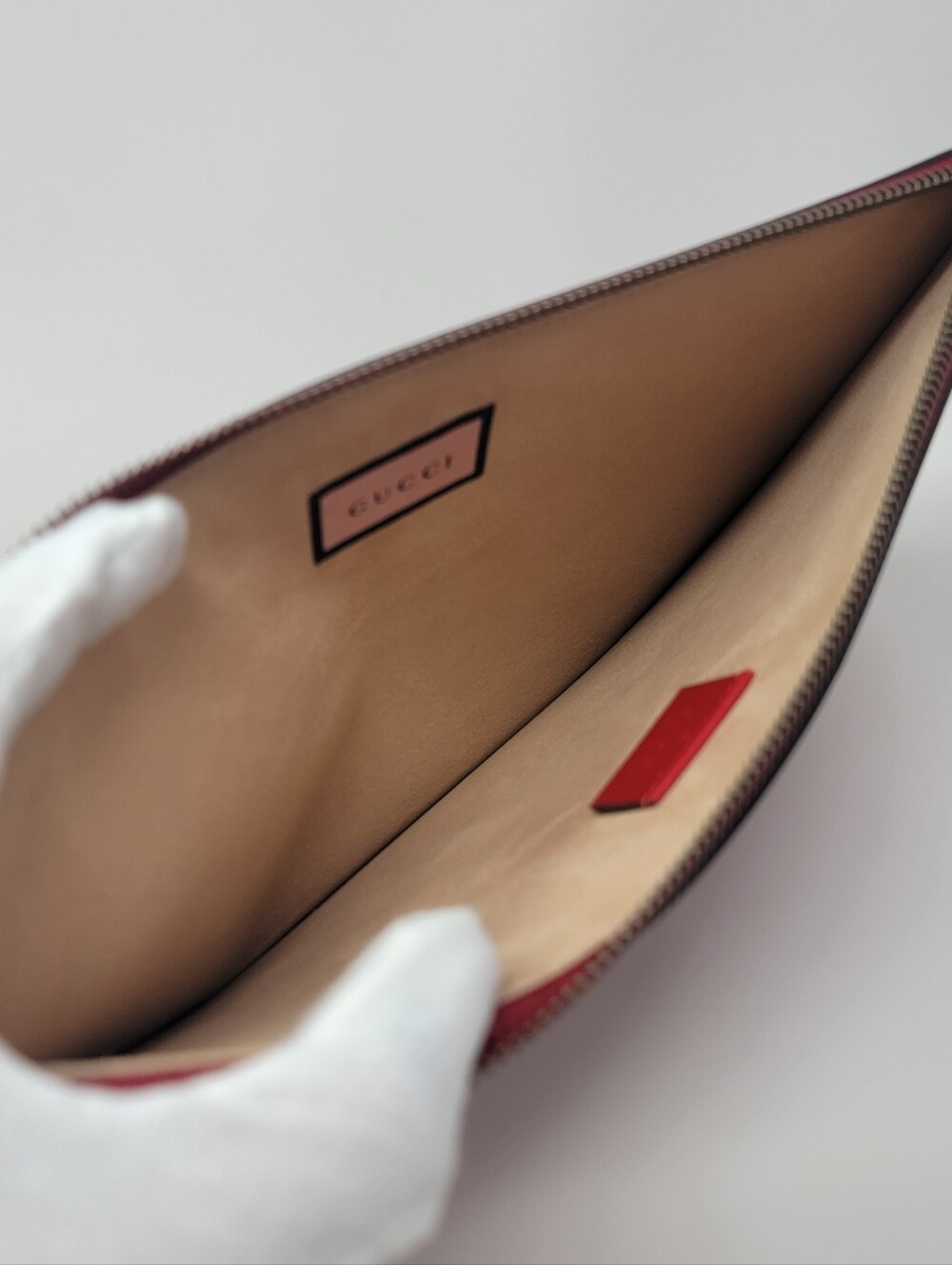 Gucci GucciGhost Leather Clutch Bag | Limited Edition - Picture 4 of 8
